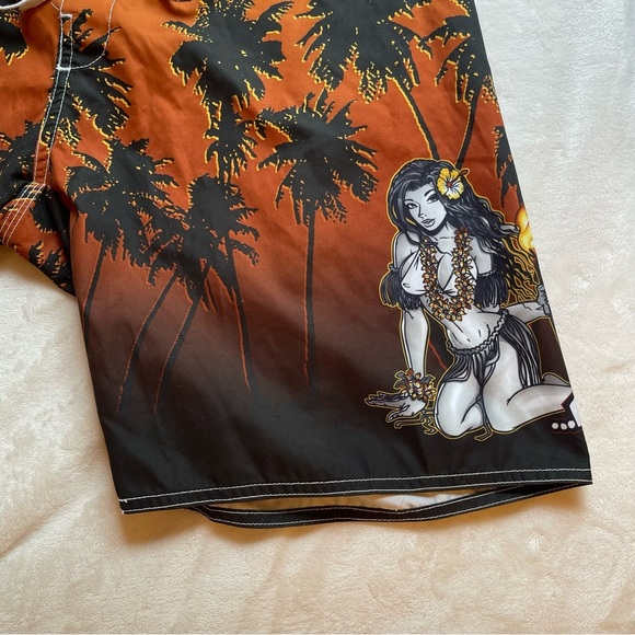 Rare Vintage Lost Enterprises Board Shorts Tropical Scene w/Anime Girl Size 32 - Picture 2 of 7